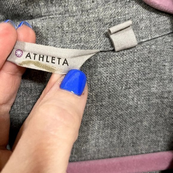 Athleta Avenues Gray Button Up Wool Blend Shirt Size M - Picture 3 of 10